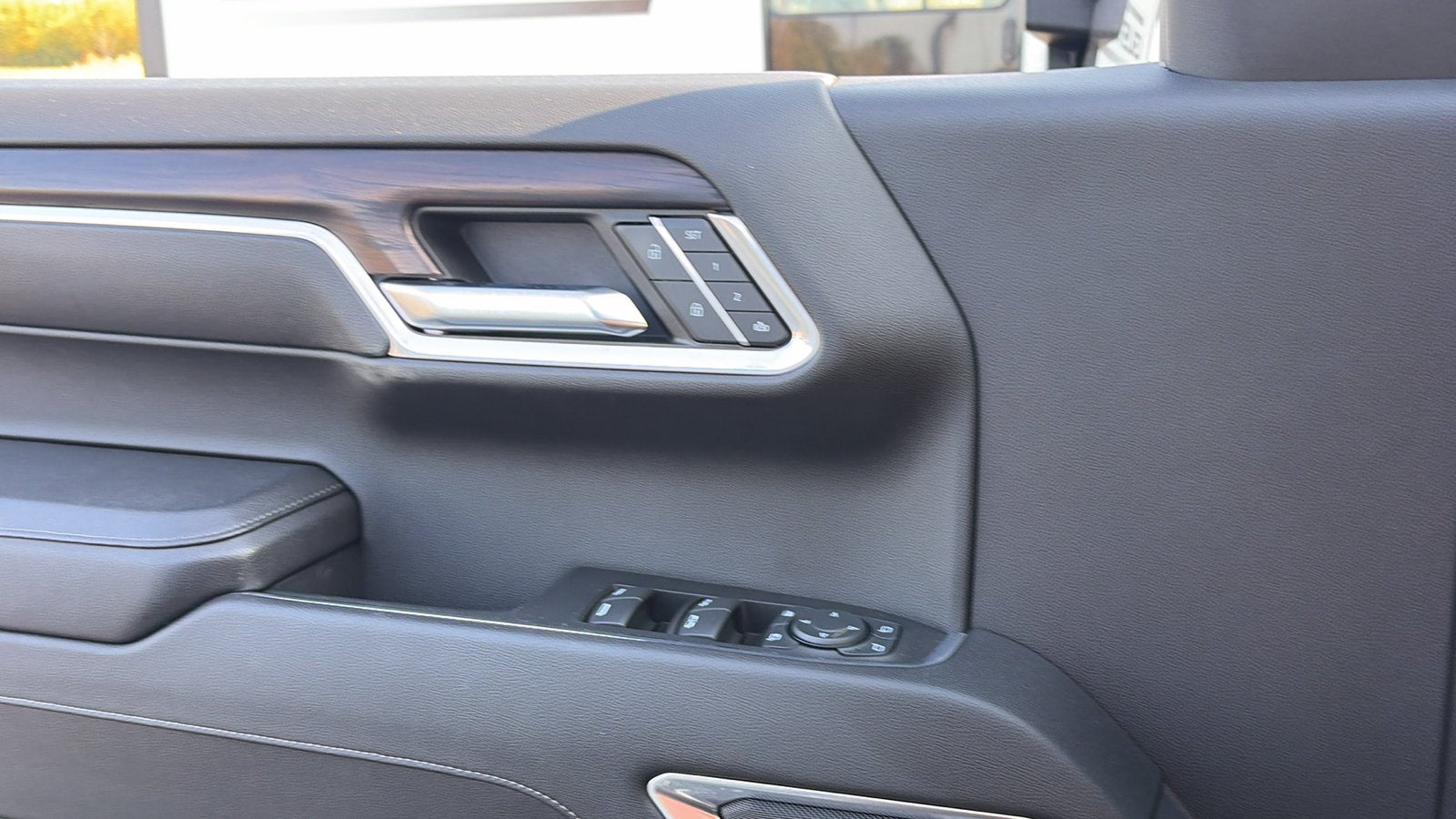2023 GMC Sierra 1500 SLT - Photo 22