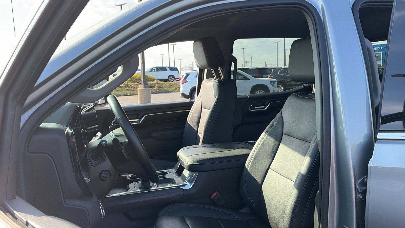 2023 GMC Sierra 1500 SLT - Photo 25