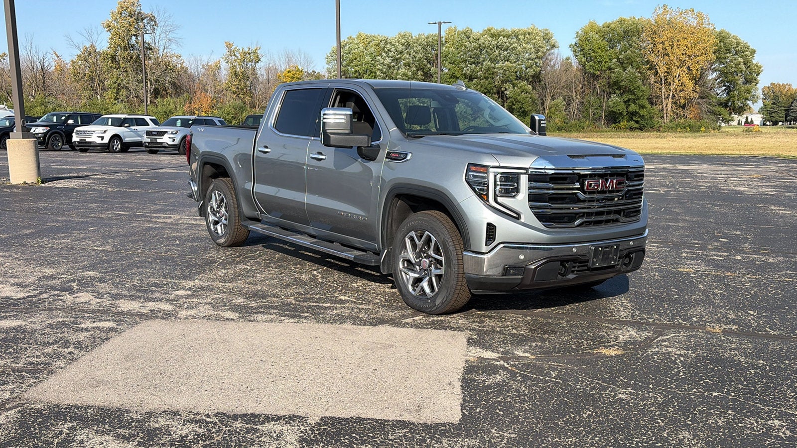 2023 GMC Sierra 1500 SLT - Photo 7