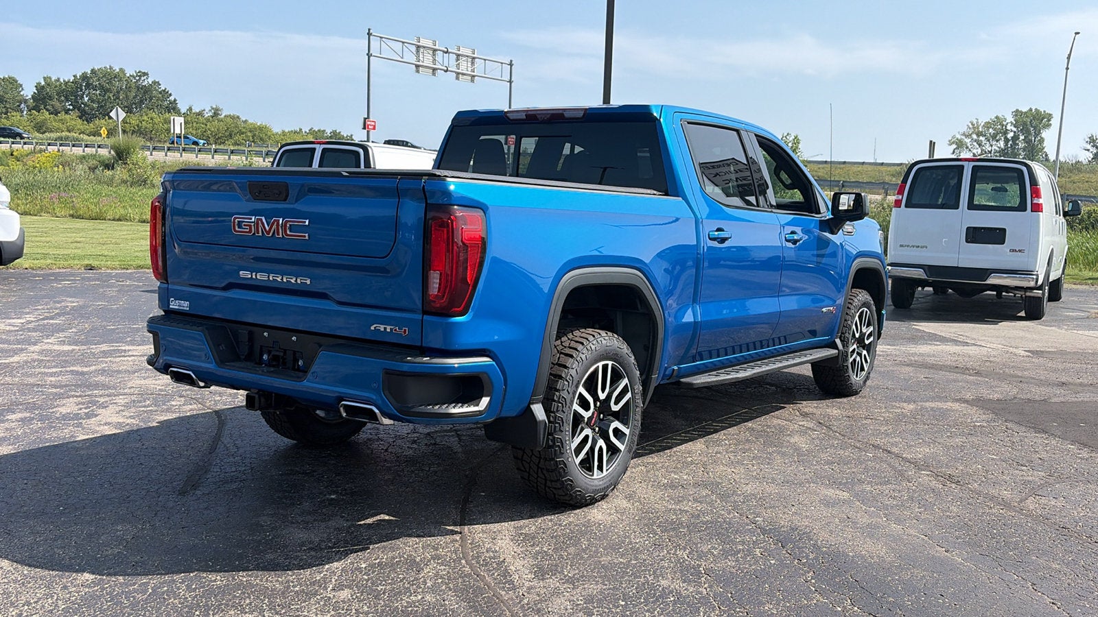2023 GMC Sierra 1500 AT4