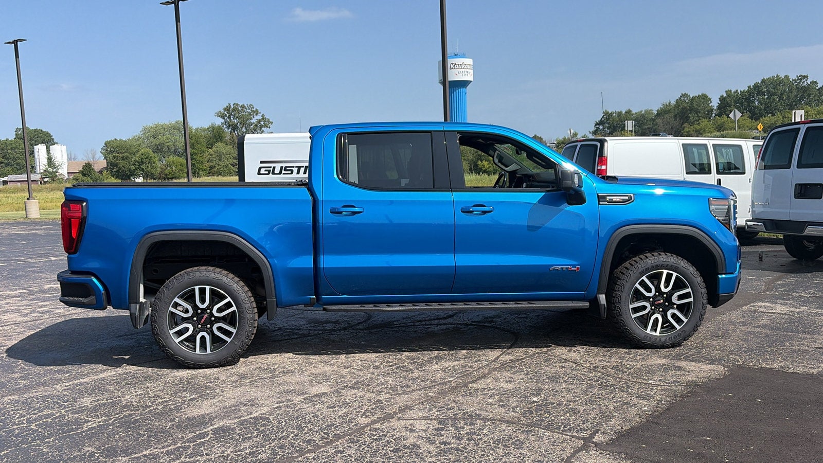 2023 GMC Sierra 1500 AT4