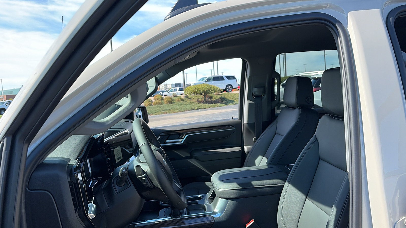 2026 Chevrolet Silverado 1500 RST - Photo 25
