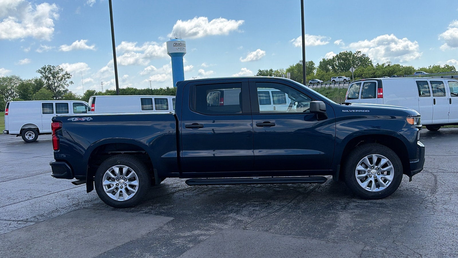 2020 Chevrolet Silverado 1500 Custom