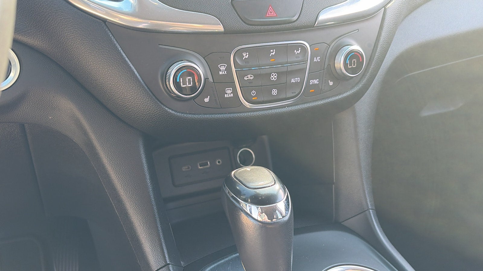 2019 Chevrolet Equinox LT - Photo 19