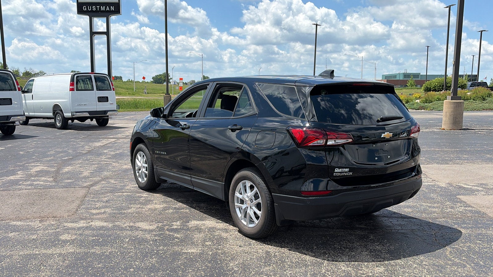 2023 Chevrolet Equinox LS