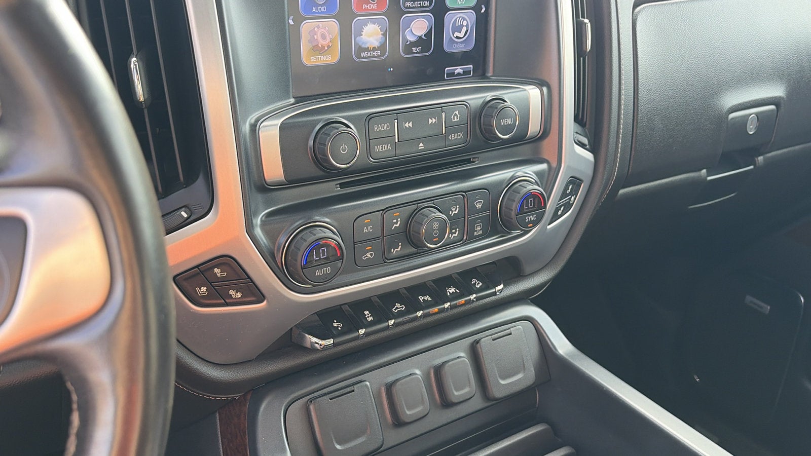 2018 GMC Sierra 1500 SLT - Photo 18