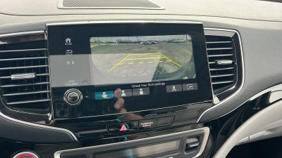 2021 Honda Pilot AWD Touring 8 Passenger