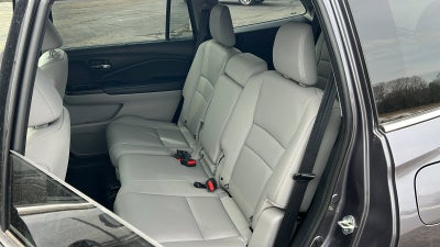 2021 Honda Pilot AWD Touring 8 Passenger