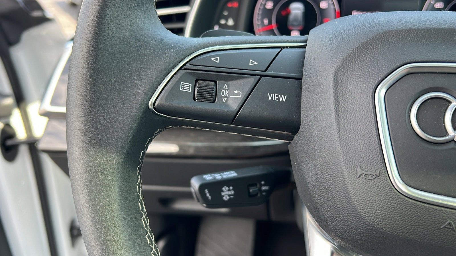 2025 Audi Q8 Premium Plus 55 TFSI quattro