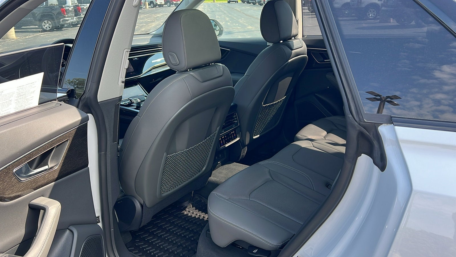 2025 Audi Q8 Premium Plus 55 TFSI quattro