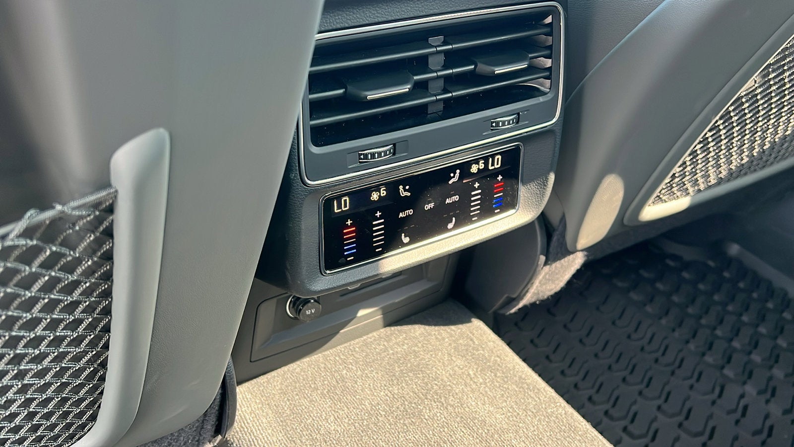 2025 Audi Q8 Premium Plus 55 TFSI quattro